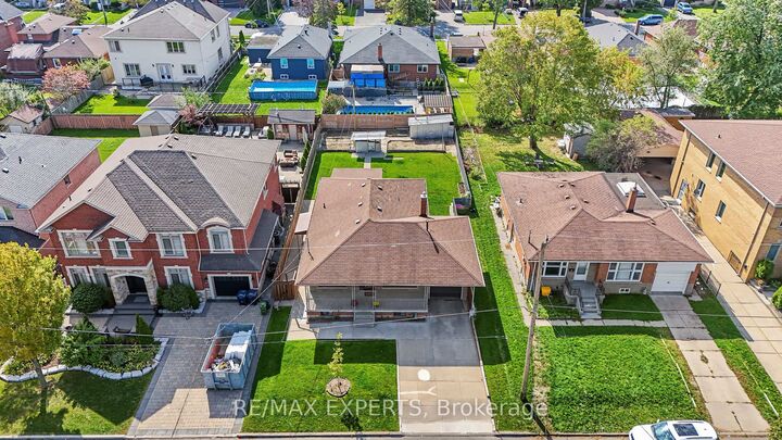 Property Photo:  129 Sultana Avenue  ON M6A 1T6 