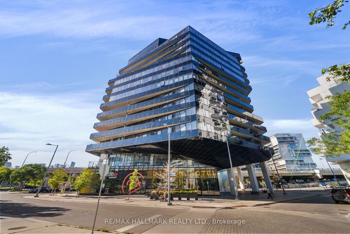Property Photo: 21 Lawren Harris Square 709 ON M5A 0T4