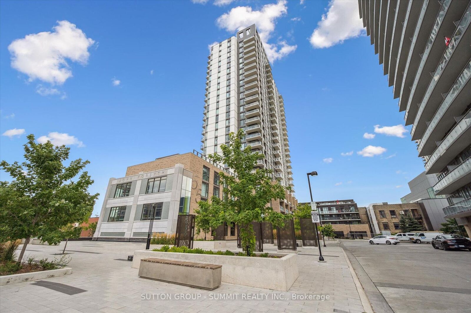 Property Photo:  55 Duke Street W 1203  ON N2H 0C9 