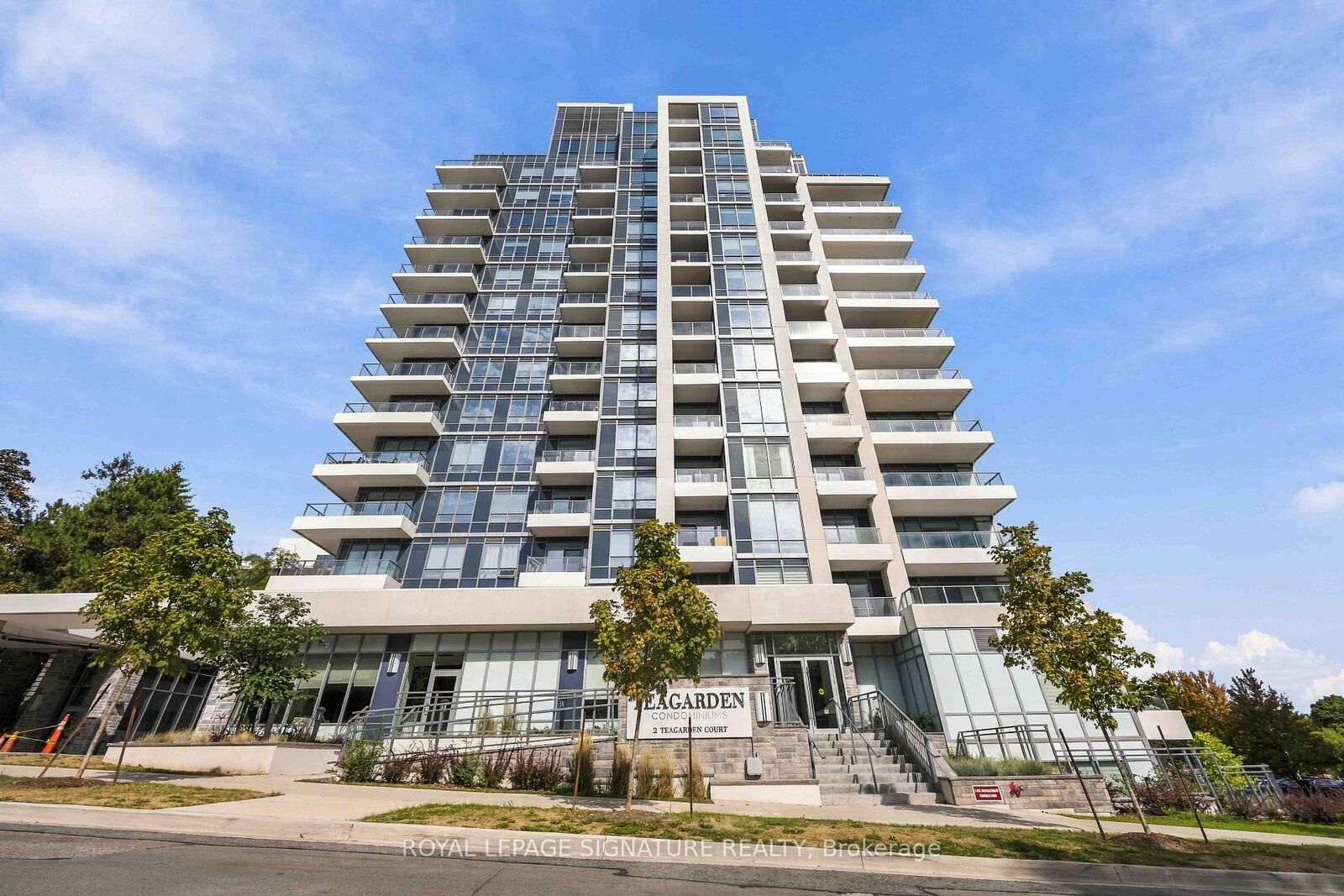 Property Photo:  2 Teagarden Court N 102  ON M2N 0L6 