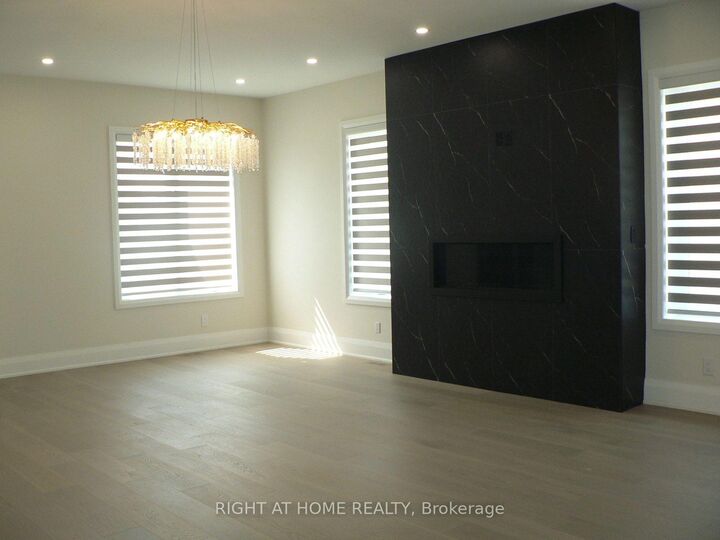 Property Photo:  13 Bell Park Street  ON K2S 1J1 