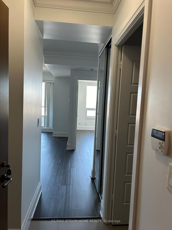 Photo de la propriété:  8228 Birchmount Road Rg23  ON L3R 1A6 