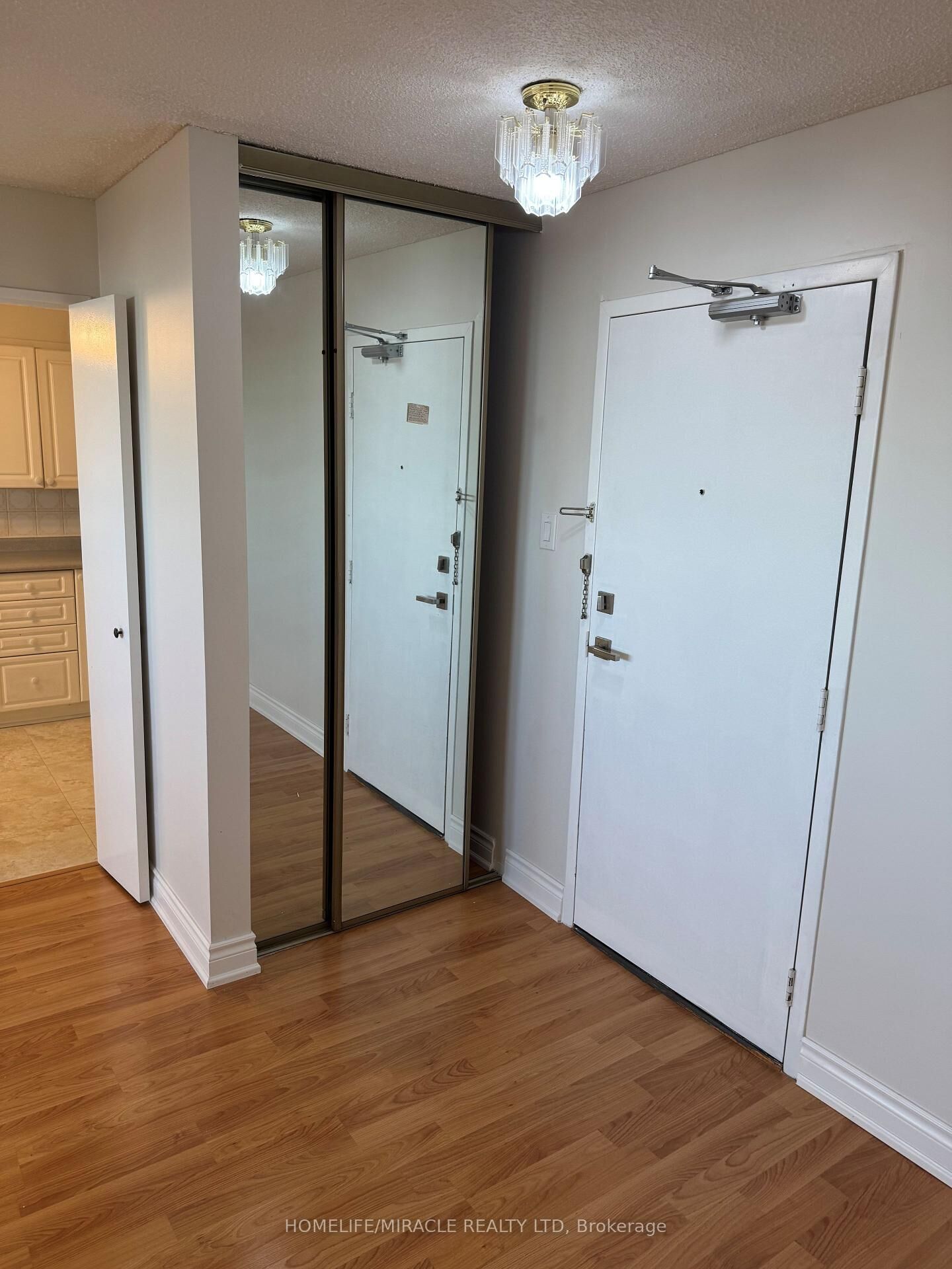 Property Photo:  120 Dundalk Drive Ph9  ON M1P 4V9 