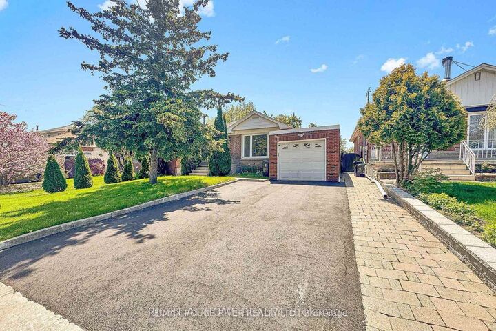Property Photo:  22 Lingarde Drive Basement  ON M1R 1X6 