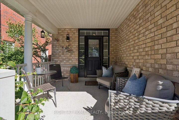 Photo de la propriété:  77 Shoniker Drive  ON L3X 2Z3 