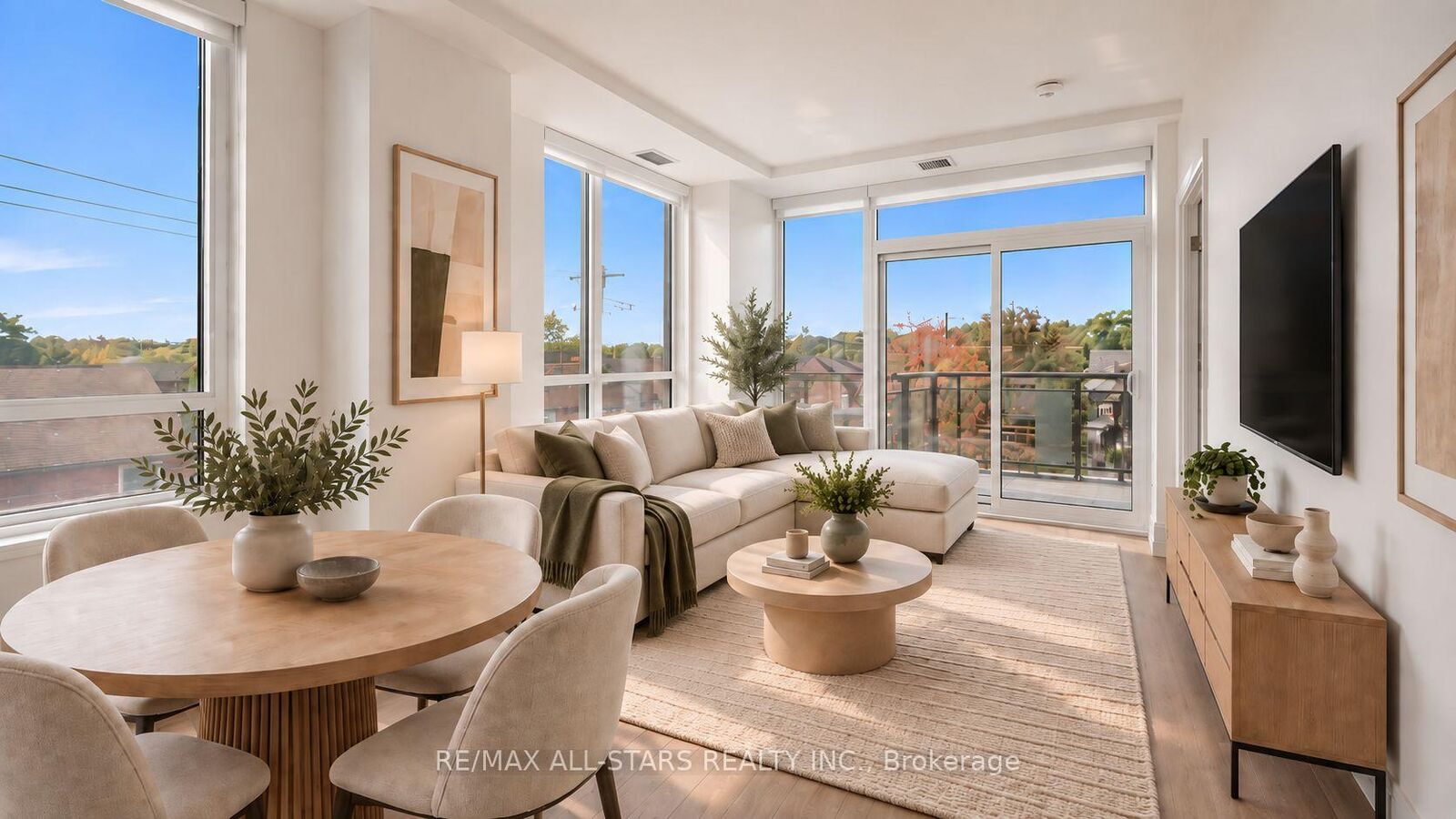 Property Photo: 286 Main Street 315 ON M4C 0B3