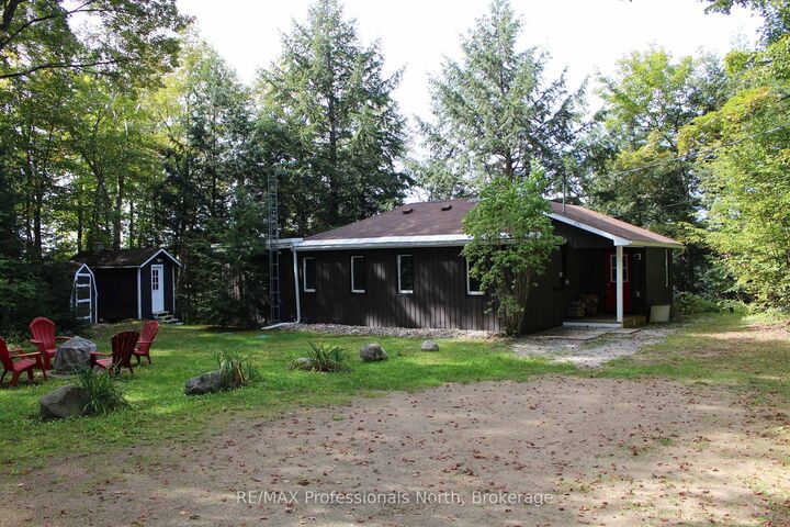 Photo de la propriété: 1813 Kashagawigamog Lake Road ON K0M 2K0