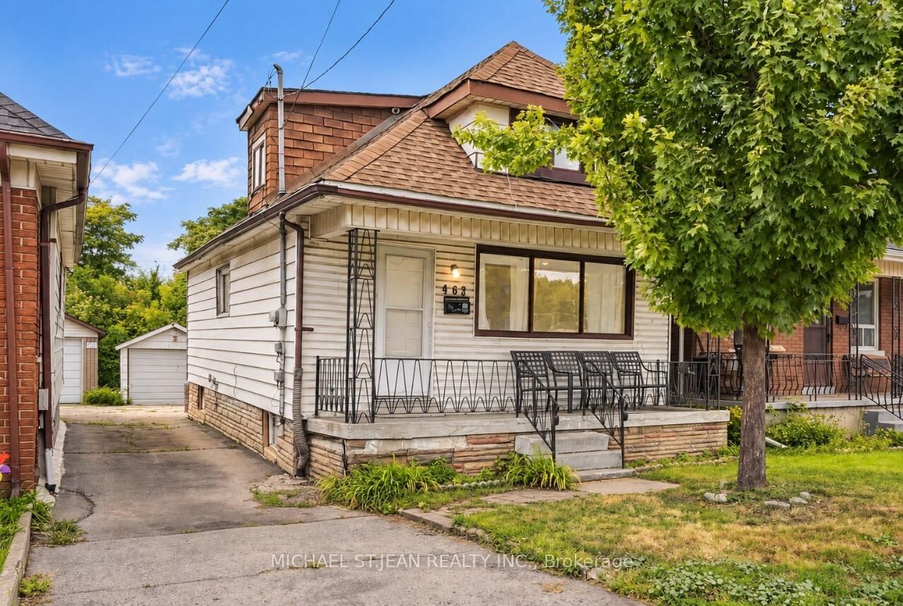 Property Photo:  463 Wellington Street N  ON L8L 5B4 