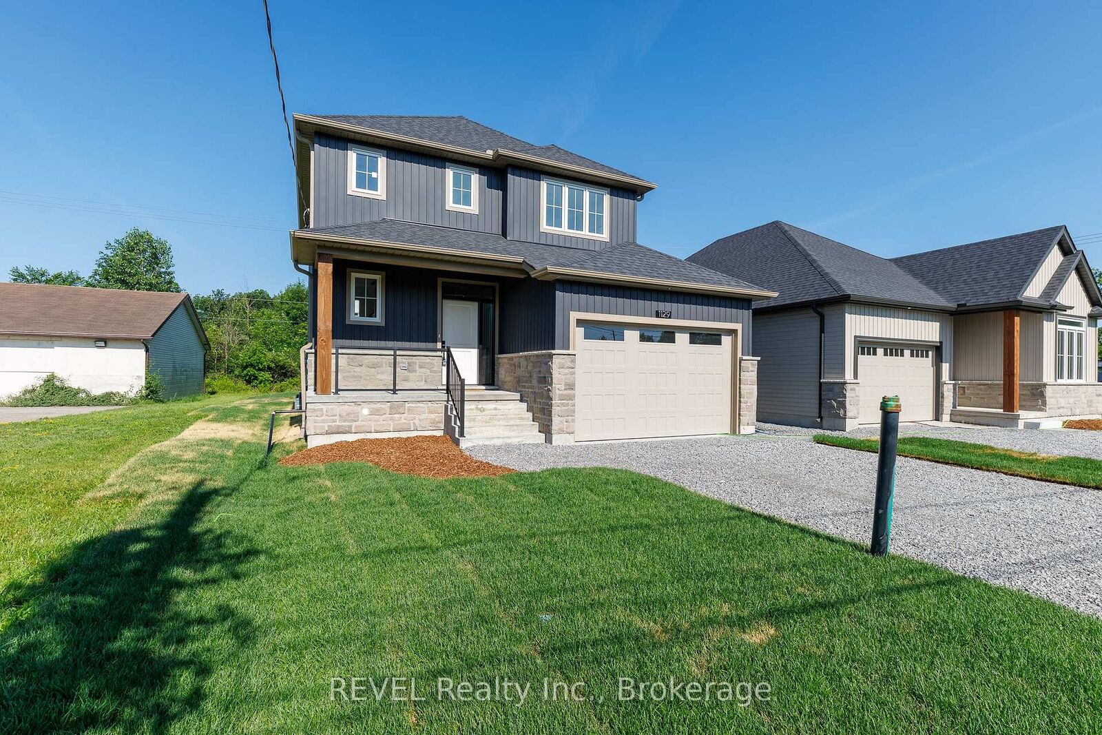 Property Photo:  1129 Dipietro Street  ON L2A 4J4 