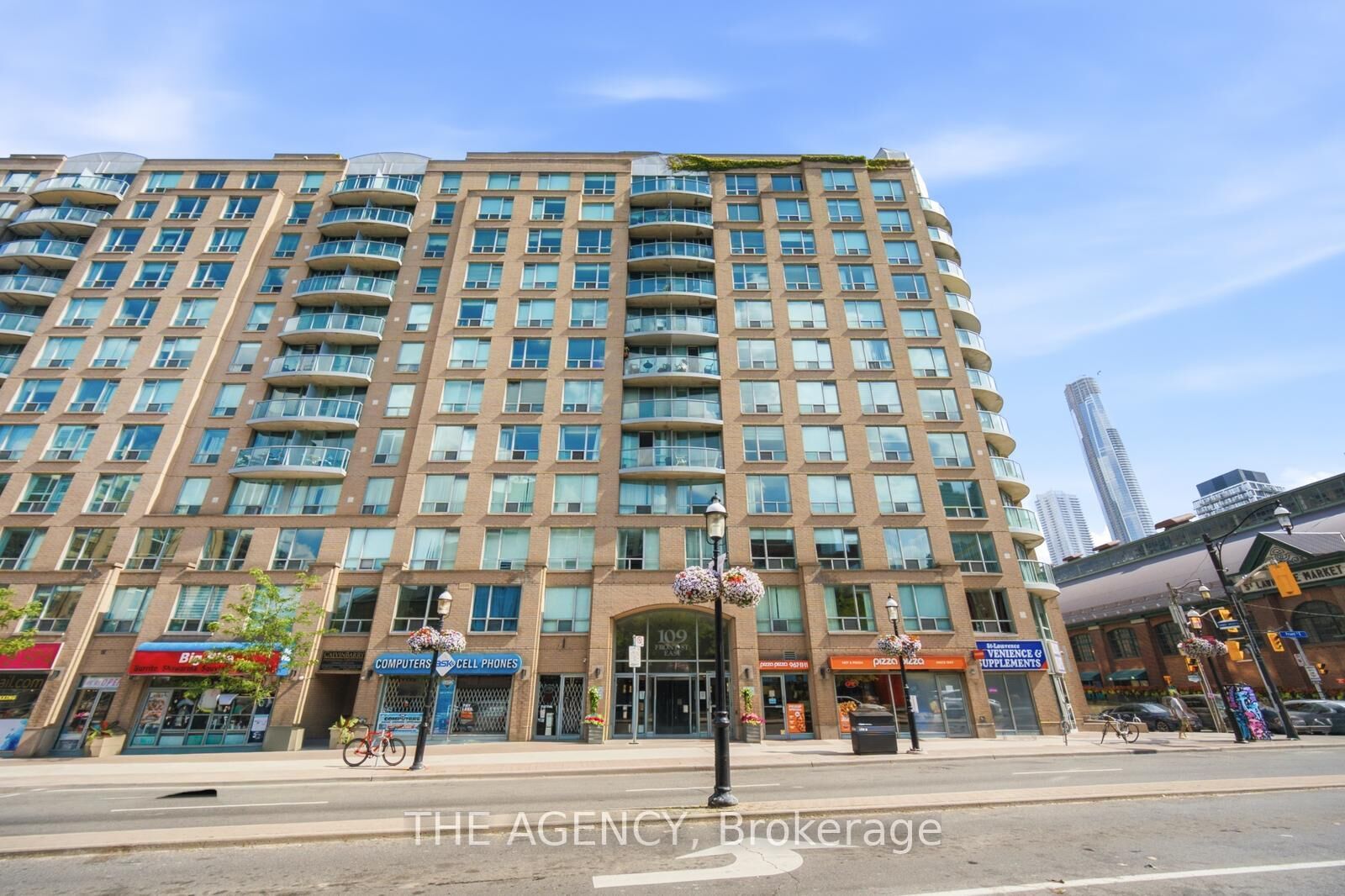 Property Photo: 109 Front Street E 643 ON M5A 4P7