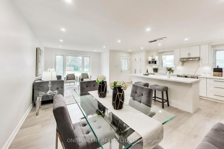 Property Photo:  1270 Pallatine Drive  ON L6H 1Z2 