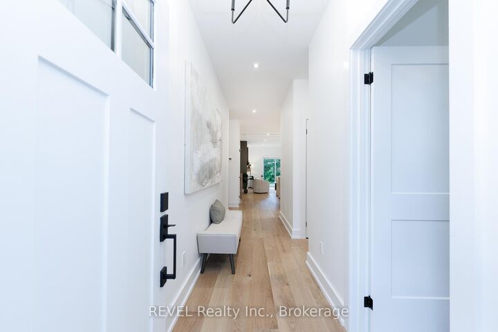 Photo de la propriété: 1133 Dipietro Street ON L2A 4J4