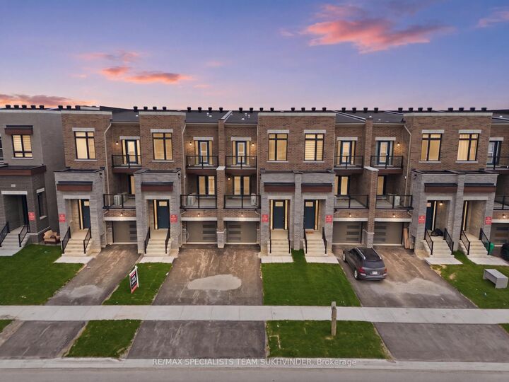 Photo de la propriété: 134 Falby Road ON L6P 4S1