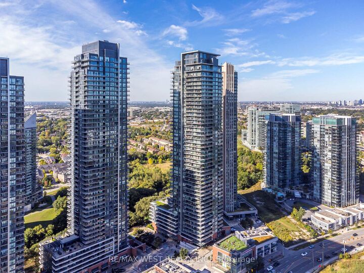 Photo de la propriété:  10 Park Lawn Road 1705  ON M8Y 3H8 
