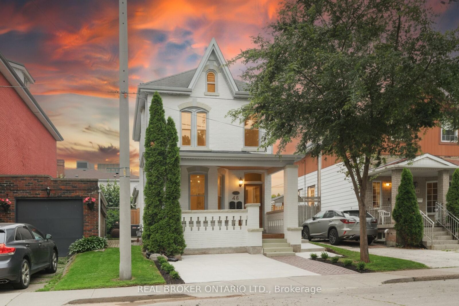 Property Photo:  46 Murray Street E  ON L8L 3E9 