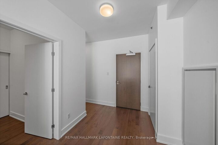 Property Photo:  88 Richmond Road 204  ON K1Z 0B1 