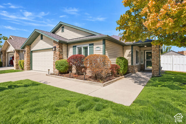 Property Photo: 1112 W Autumn Leaf Ln S UT 84123