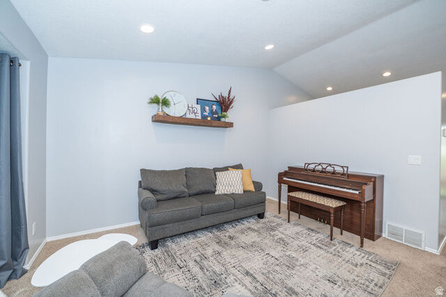 Property Photo: 2437 S 3000 W UT 84075