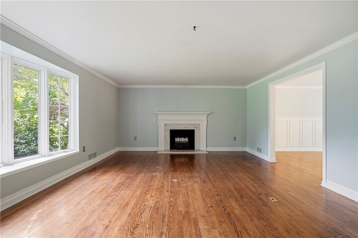 Property Photo: 1640 Pinetree Drive PA 15241