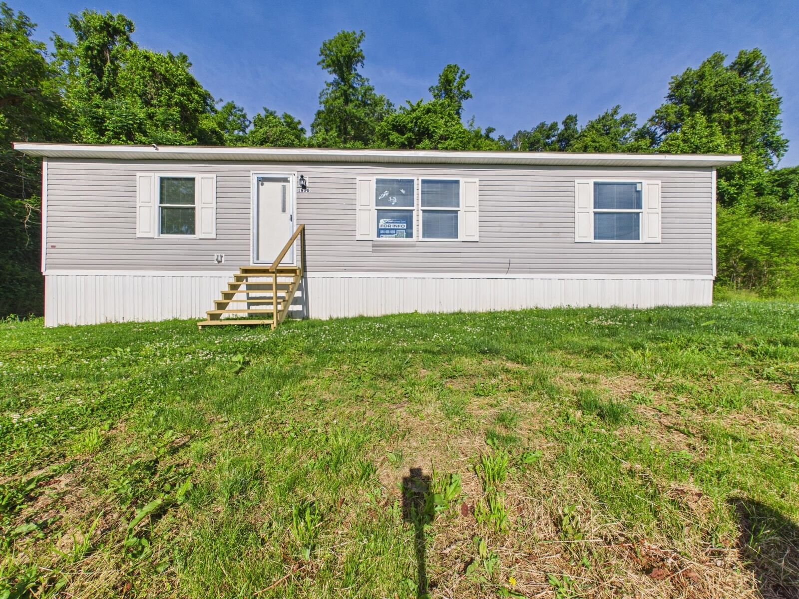 Property Photo: 1636 West Road Road WV 25701