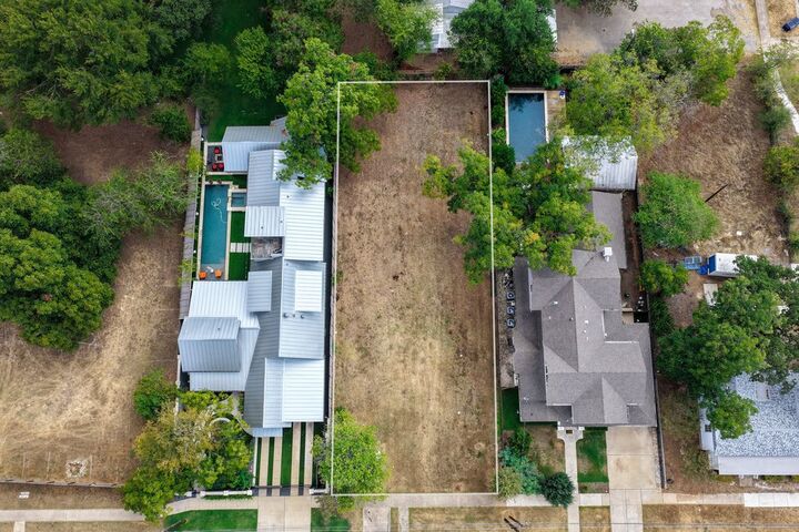 Property Photo:  1173 San Bernard Street  TX 78702 
