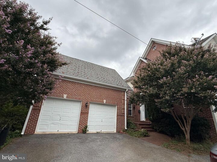 Property Photo:  375 N Van Buren Street  MD 20850 