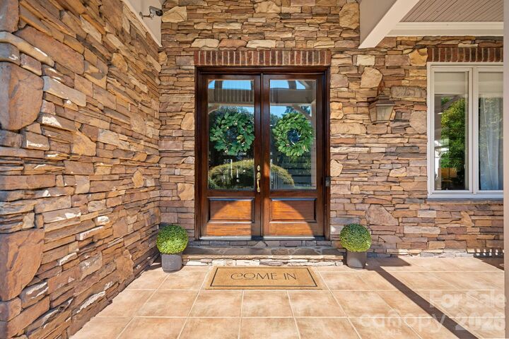 Property Photo:  176 Vineyard Drive  NC 28117 
