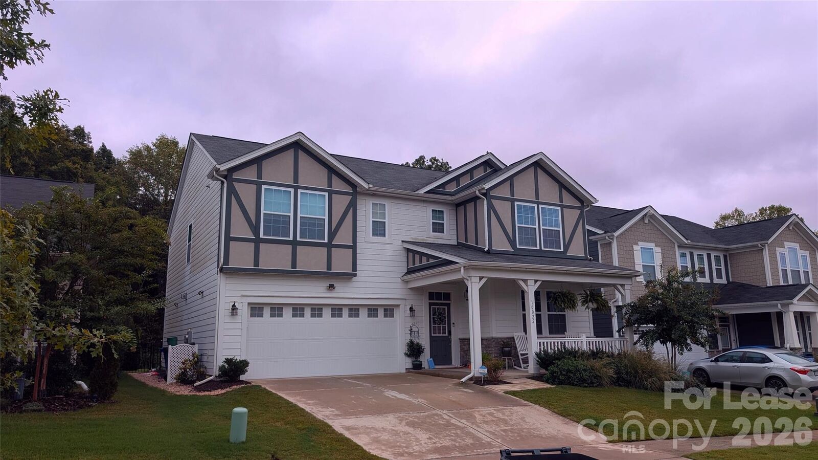 Property Photo: 10022 Sweetbriar Rose Court NC 28078