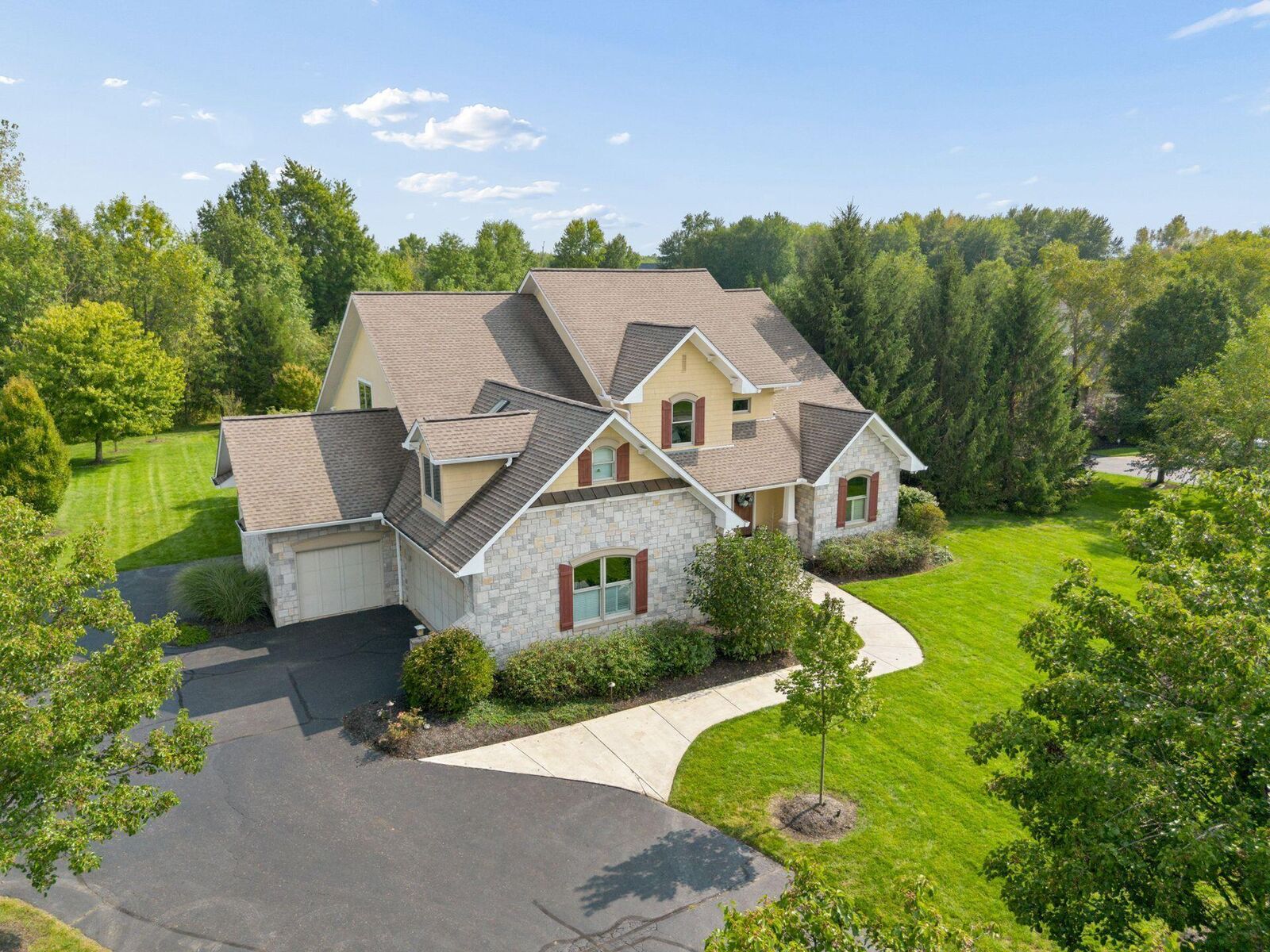 Property Photo:  8217 Creek Hollow Road  OH 43004 