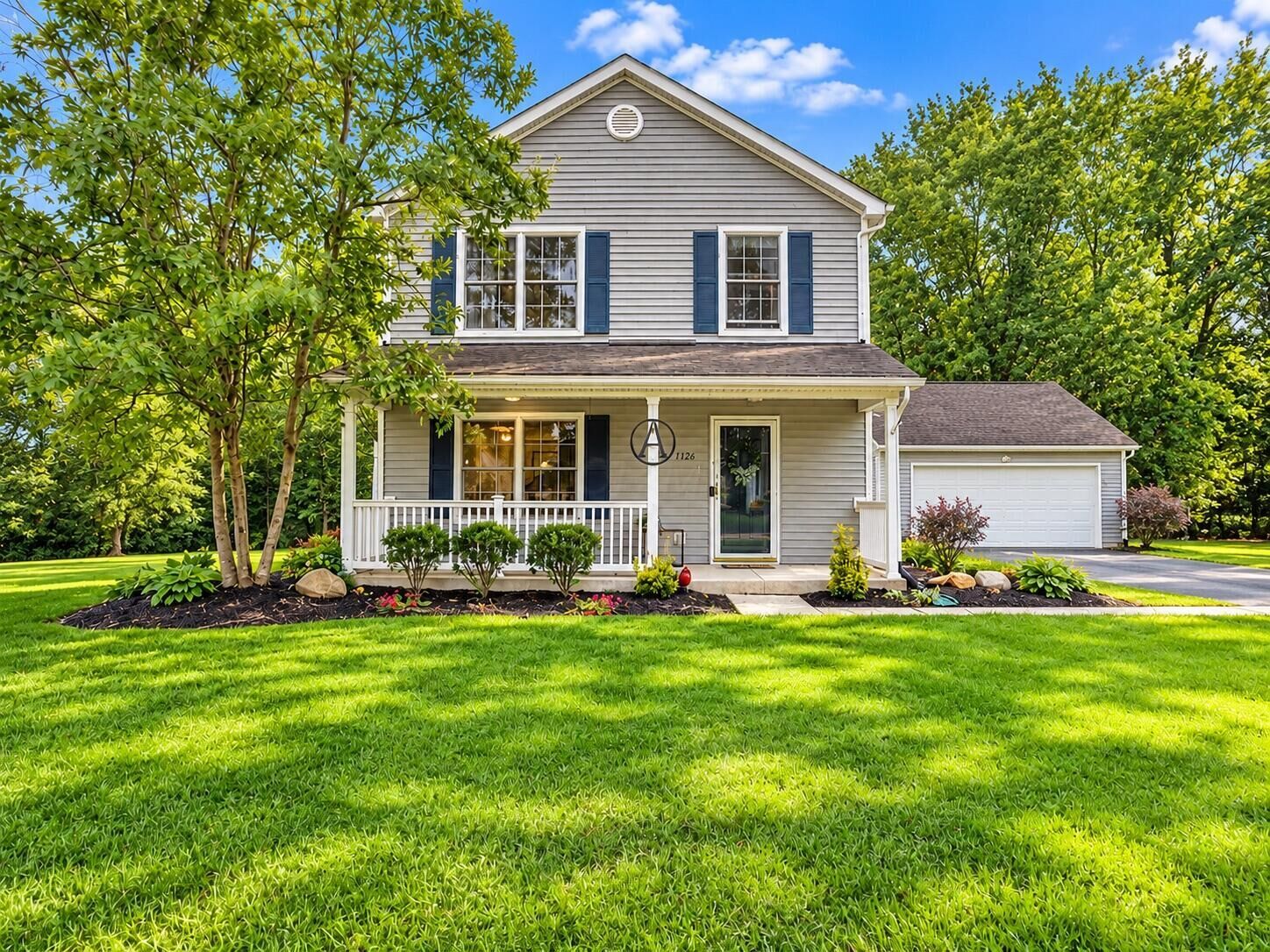 Property Photo: 1126 Lake Forest Drive OH 43025
