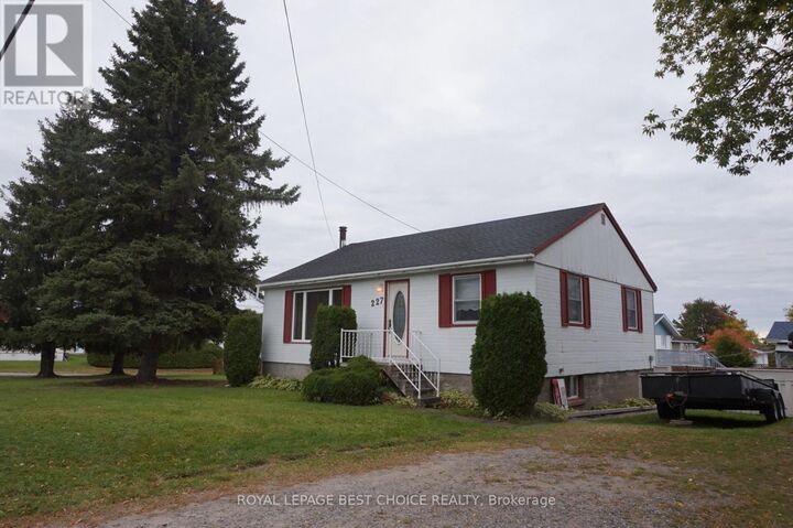 Property Photo:  277 Meridian Avenue  ON P0J 1K0 