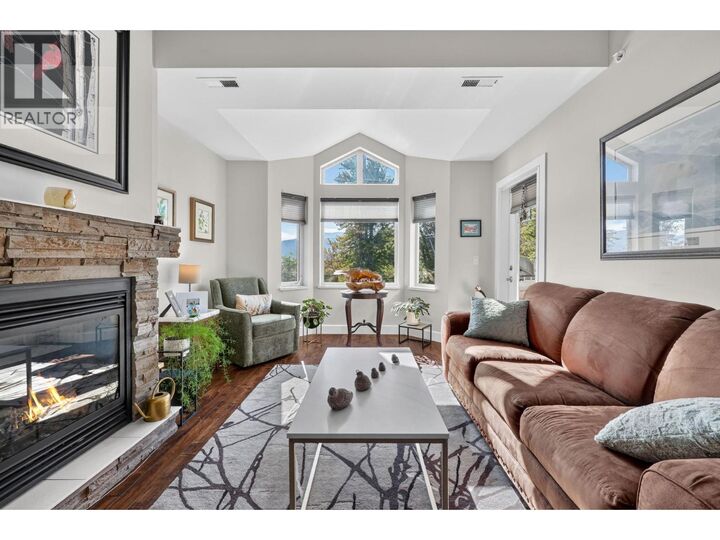Property Photo: 3996 Beach Avenue 327 BC V0H 1X5