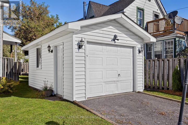 Property Photo:  155 Henry Street  ON K0E 1E0 