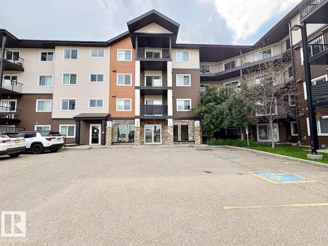 Property Photo: 5404 7 Avenue SW 417 AB T6X 2A8