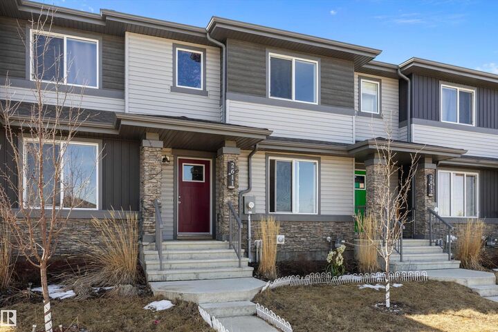 Property Photo:  2611 14 Avenue NW  AB T6T 2J2 
