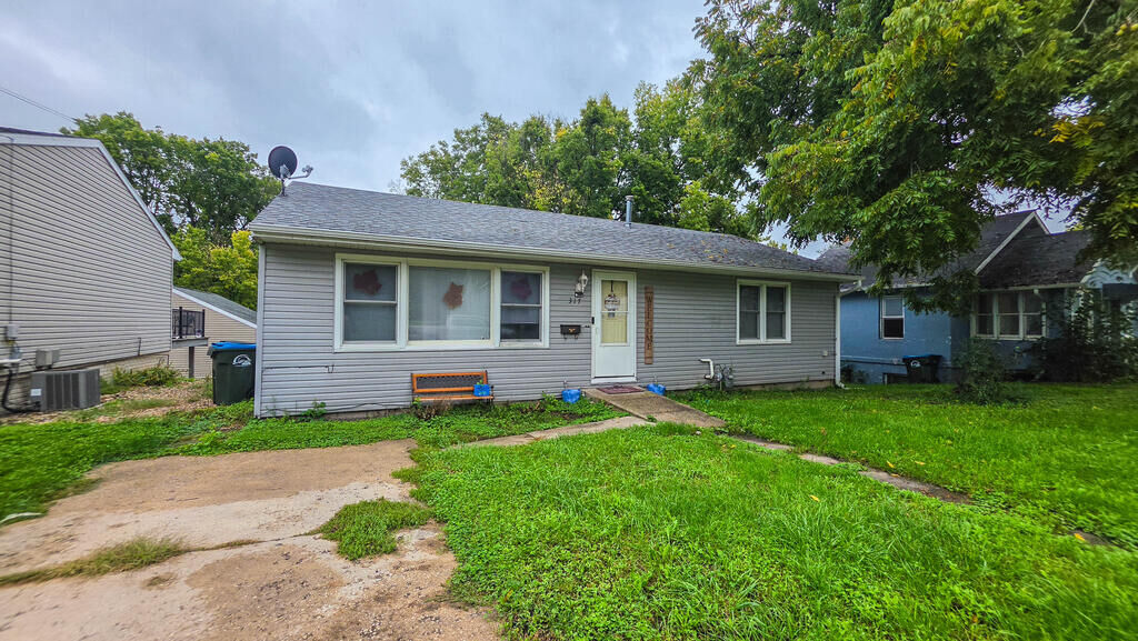 Property Photo: 317 2nd St NW IA 50501