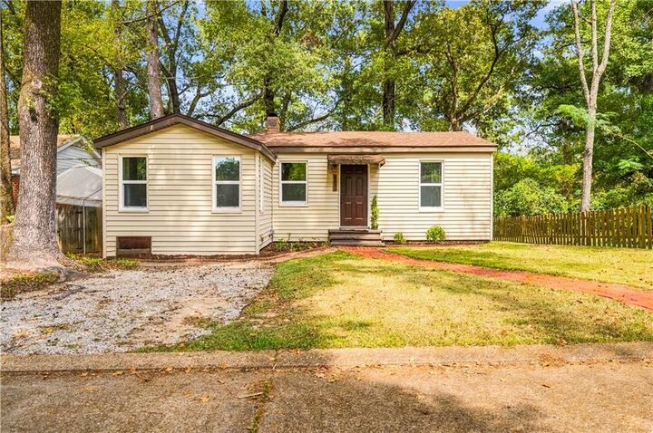 Property Photo:  203 Moriarity Street  LA 71360 
