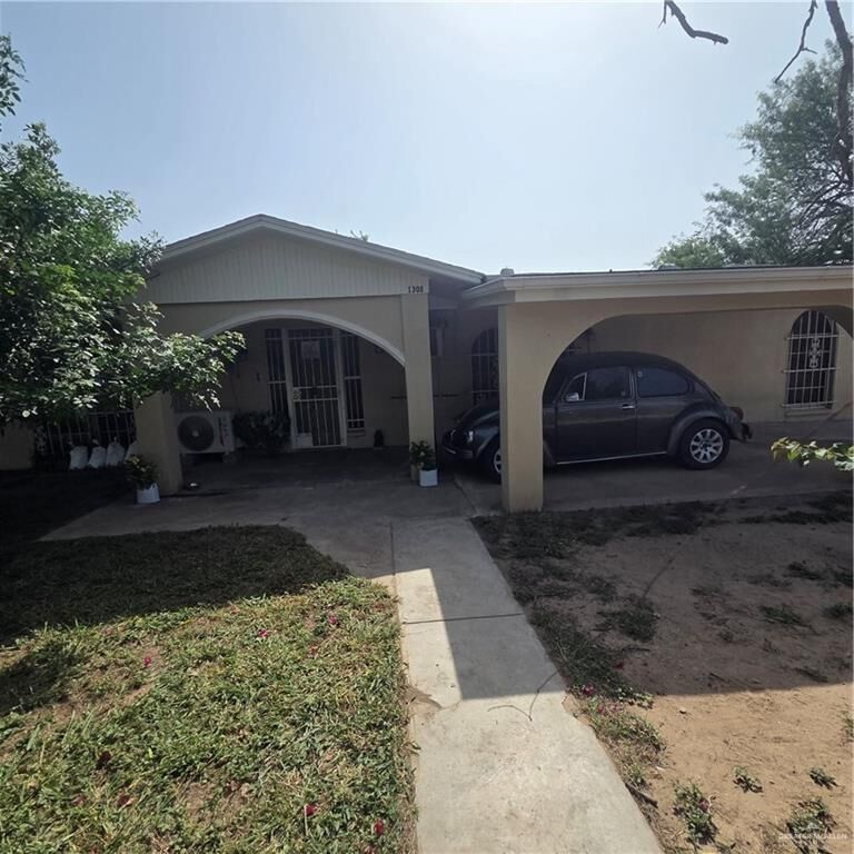 Property Photo:  1308 N Garcia Street  TX 78584 