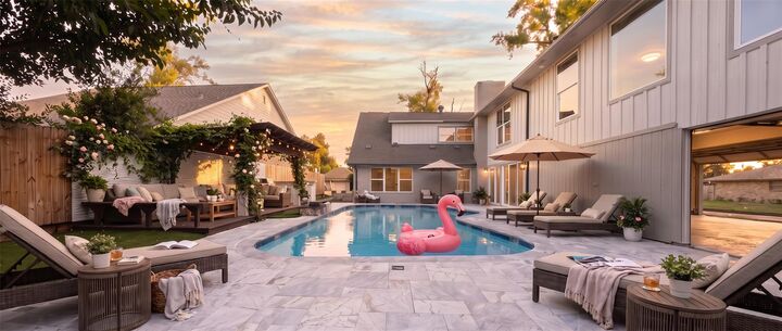 Property Photo:  2302 Brooktree Drive  TX 77008 