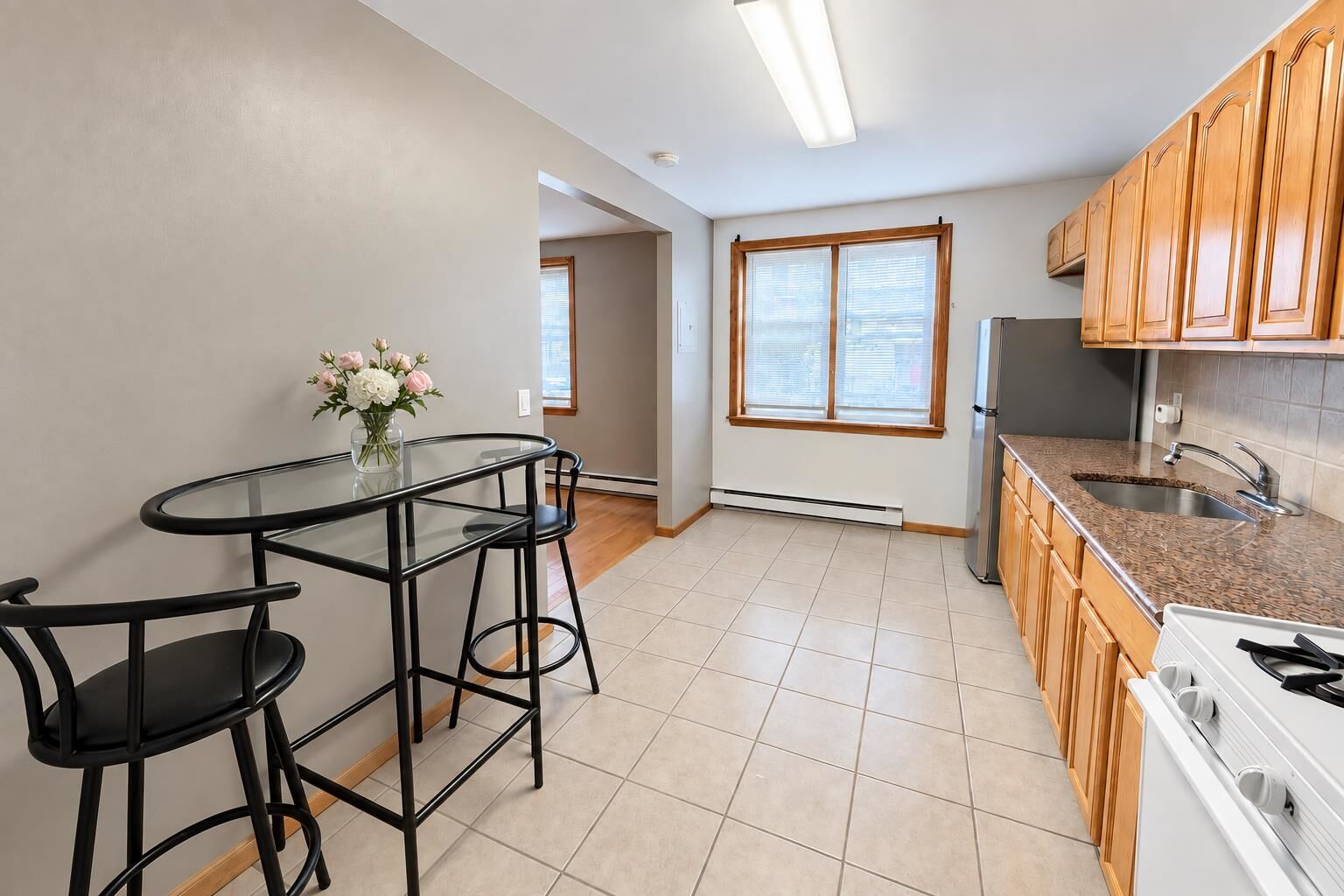 Property Photo:  77 East 23rd St 1F  NJ 07002 