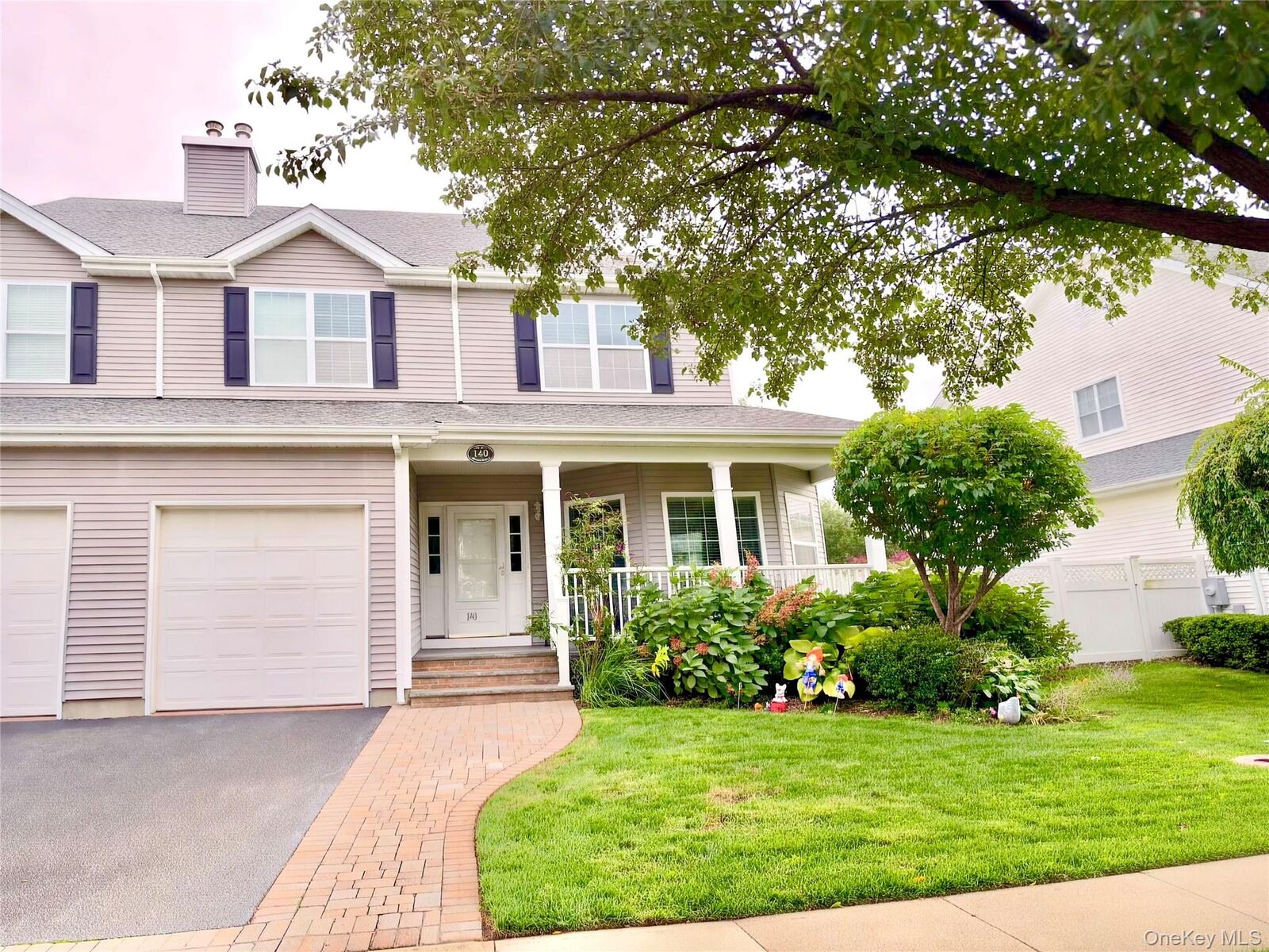 Property Photo:  140 Rivendell Court  NY 11747 