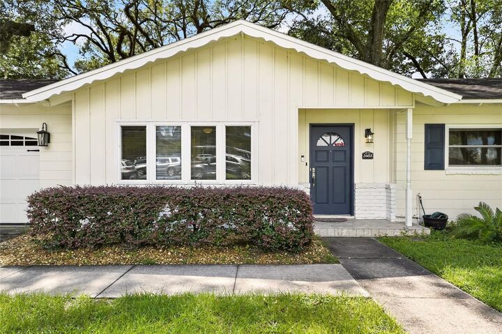 Property Photo: 3403 NW 8th Avenue FL 32605