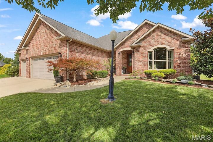 Property Photo:  3316 Hershiser Court  IL 62025 