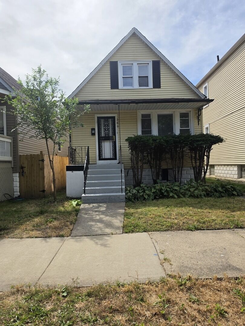 Property Photo:  309 E 120th Place  IL 60628 