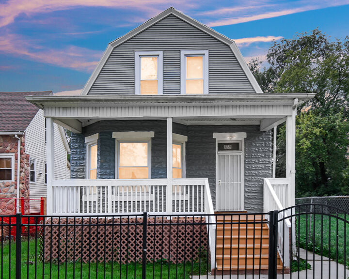 Property Photo:  135 W 109th Place  IL 60628 