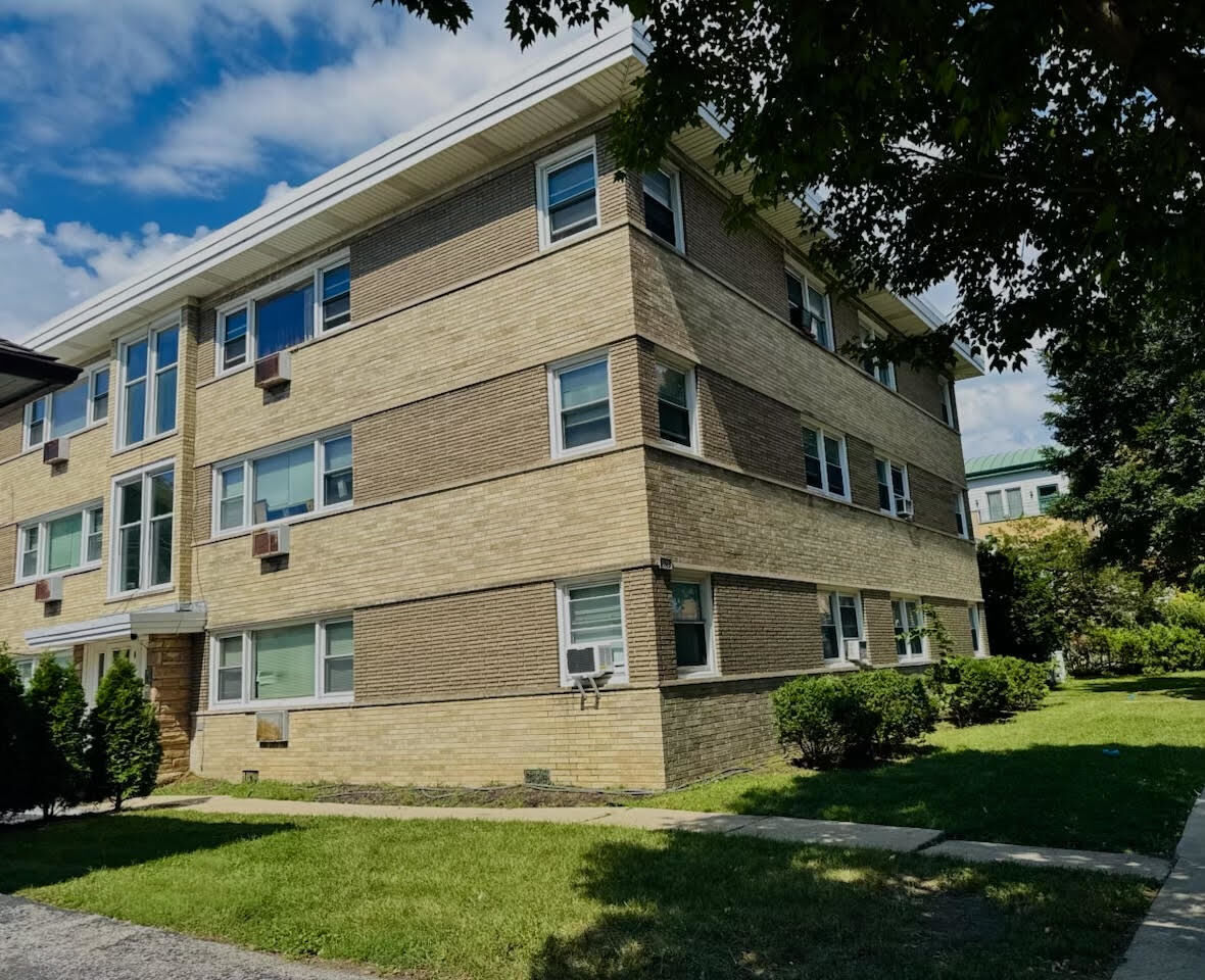 Property Photo:  929 S Oak Park Avenue 1sw  IL 60304 