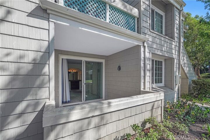 Property Photo:  7532 Seaspring 104  CA 92648 