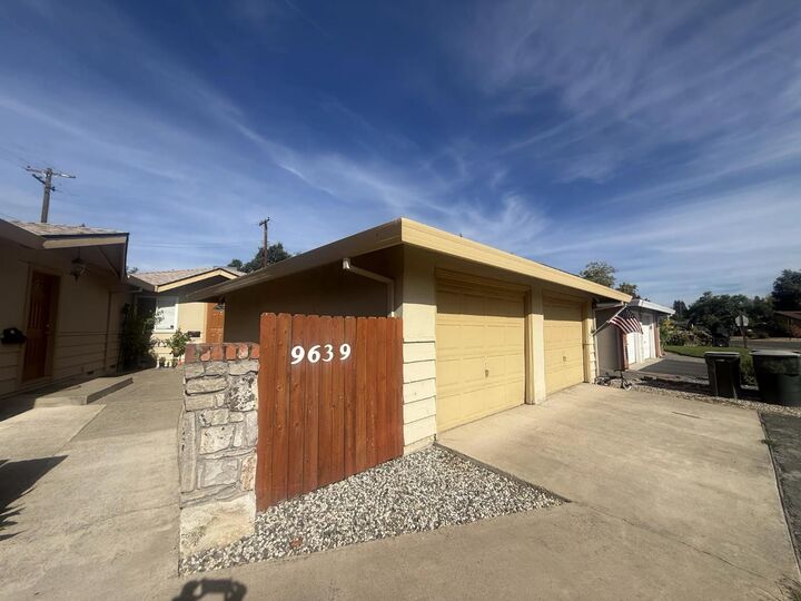 Property Photo:  9637 Lake Natoma Drive  CA 95662 