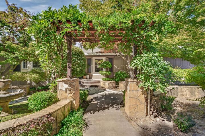 Property Photo: 7030 Morningside Drive CA 95746