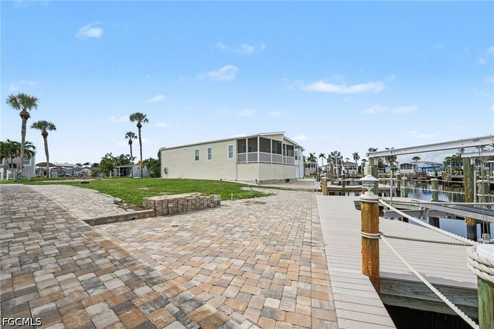 Property Photo: 11501 Dogwood Lane FL 33931